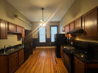 937 University Ave W APT 4, Saint Paul, MN 55104