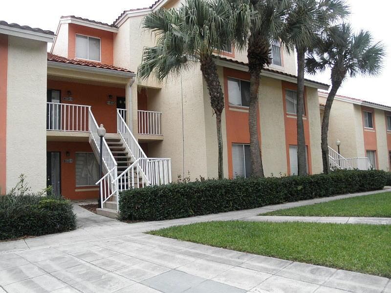 1st image of 1151 The Pointe Dr