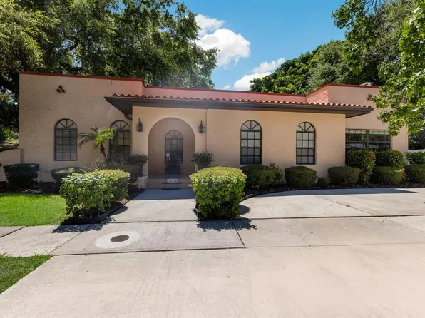 3618 Palonia Ct, Sarasota, FL 34239