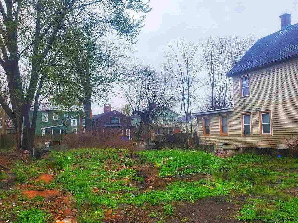2nd image of 94 Furnace St