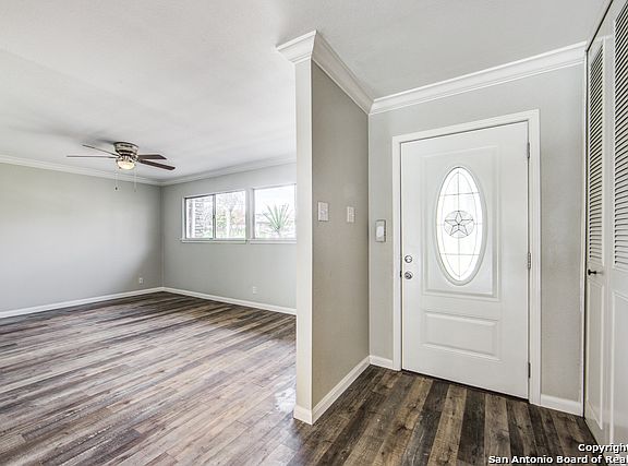 5th image of 3018 Briarfield Dr