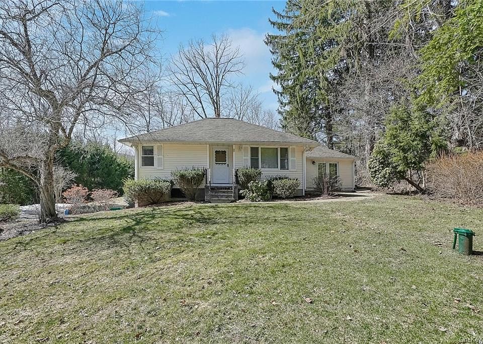 1st image of 35 Homestead Dr