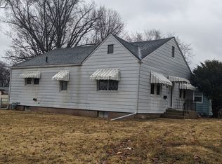 2229 Midway Dr, Rockford, IL 61103