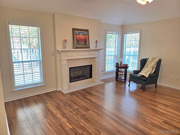 5th image of 1125 Autumn Ridge Rd