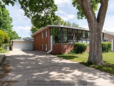 1916 W 10th St, Grand Island, NE, 68803