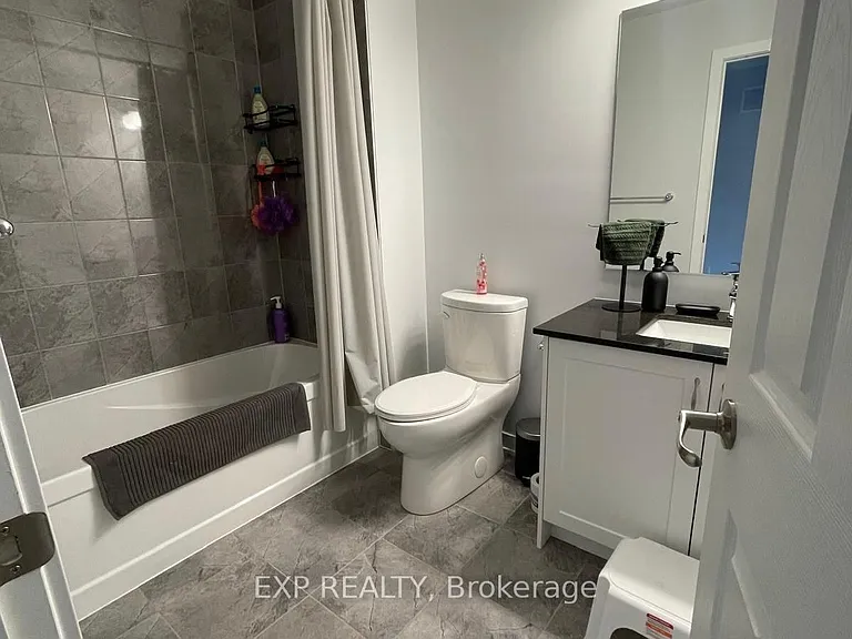 1045 Curraglass Walk — Photo 15