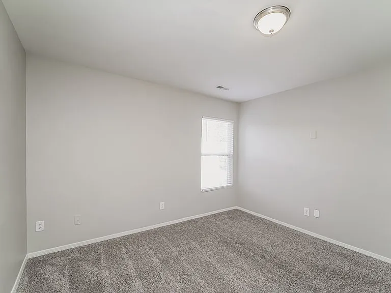 4405 Larkhaven Village Dr — Photo 15