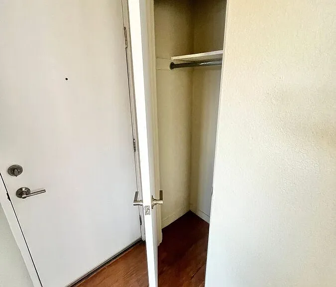 59 N Ogden St #10 — Photo 79