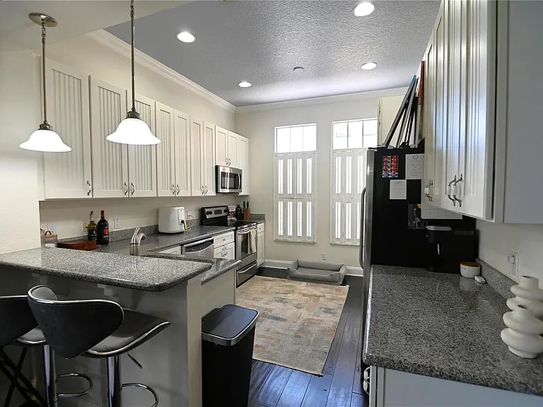 2201 Soho Bay Ct — Photo 5