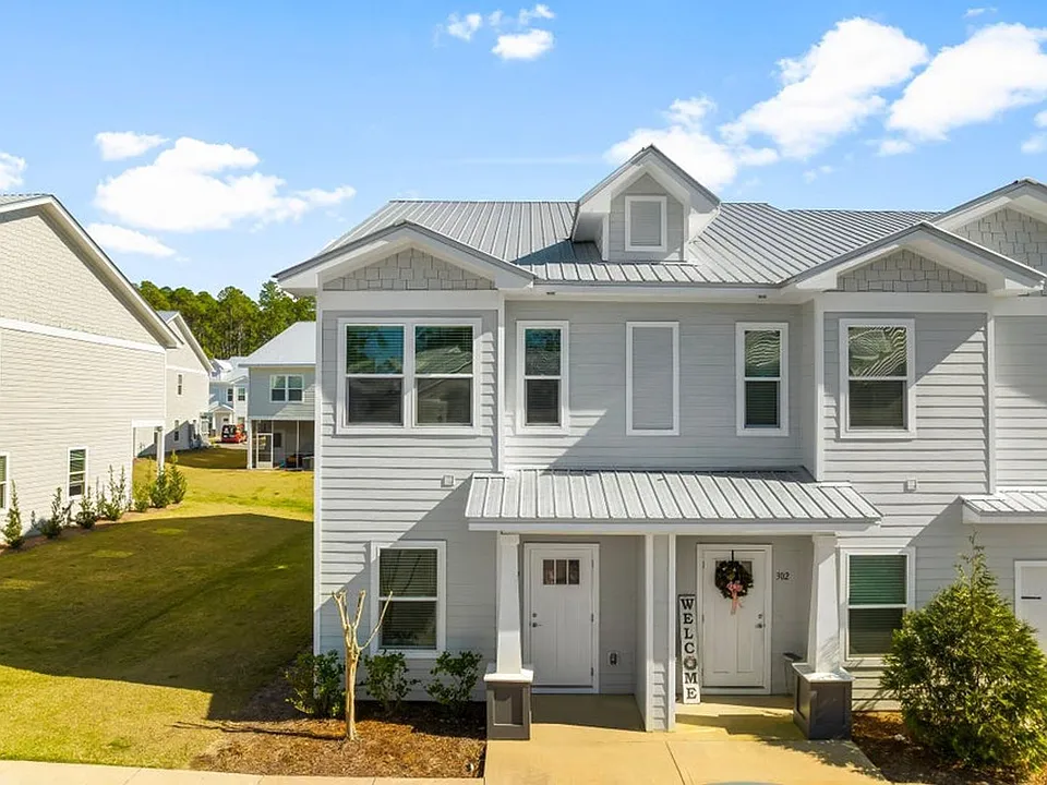 338 Date Palm Ln