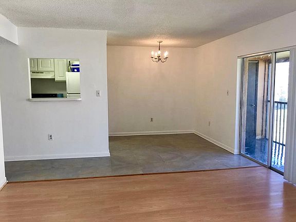 4th image of 2561 N Alafaya Trl APT 119