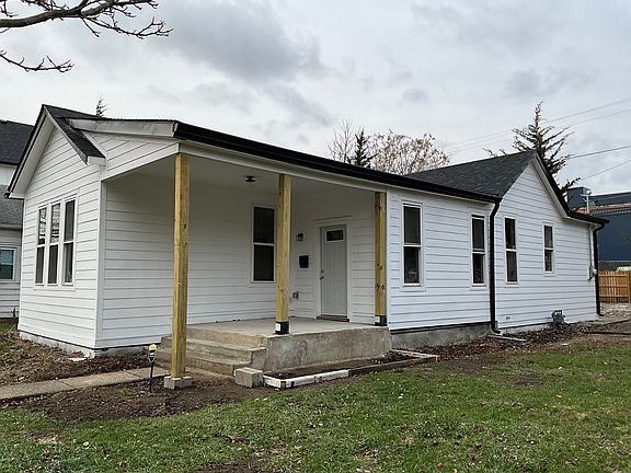 4th image of 940 Woodlawn Ave