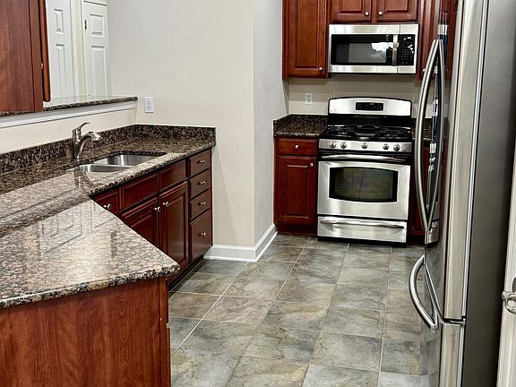 3rd image of 621 Cobblestone Blvd Unit 205