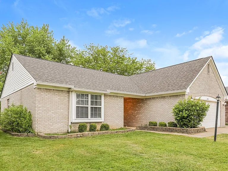 6404 Amarillo Way — Photo 3