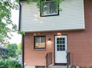 4620 Southwood Dr, Lincoln, NE 68512