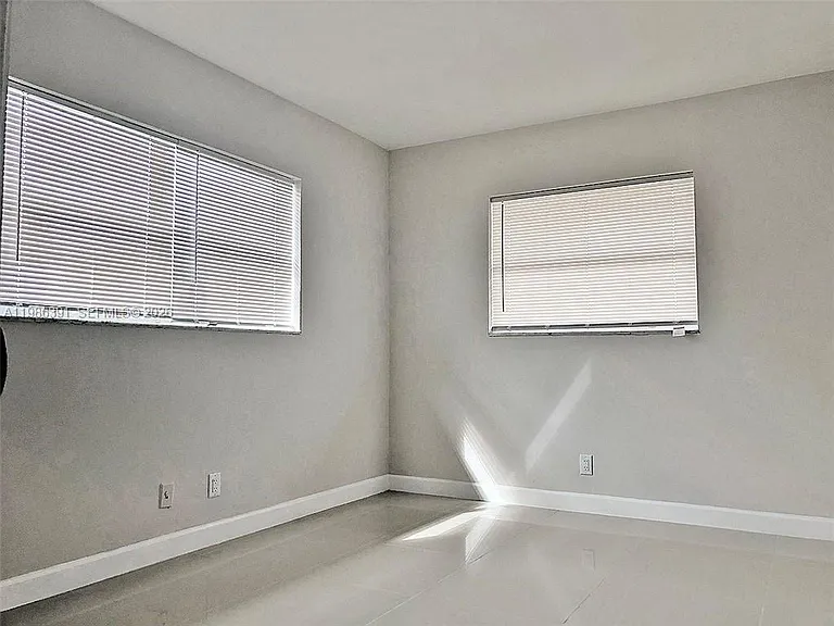 7650 SW 10th Ct #A — Photo 13