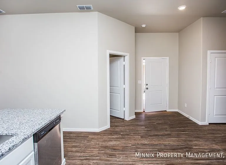 2116 Langford Ave #A — Photo 36
