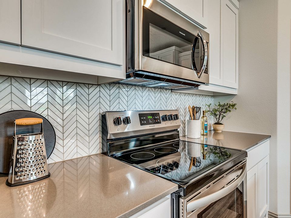 2nd image of 5112 Heritage St #9G0DDE