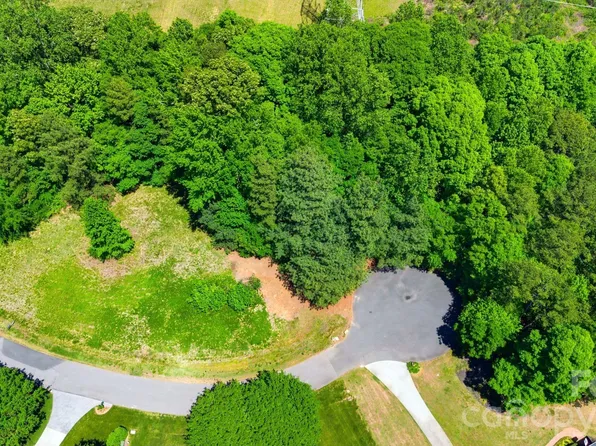 LOT 5 Shoreline Dr #5, Matthews, NC 28104