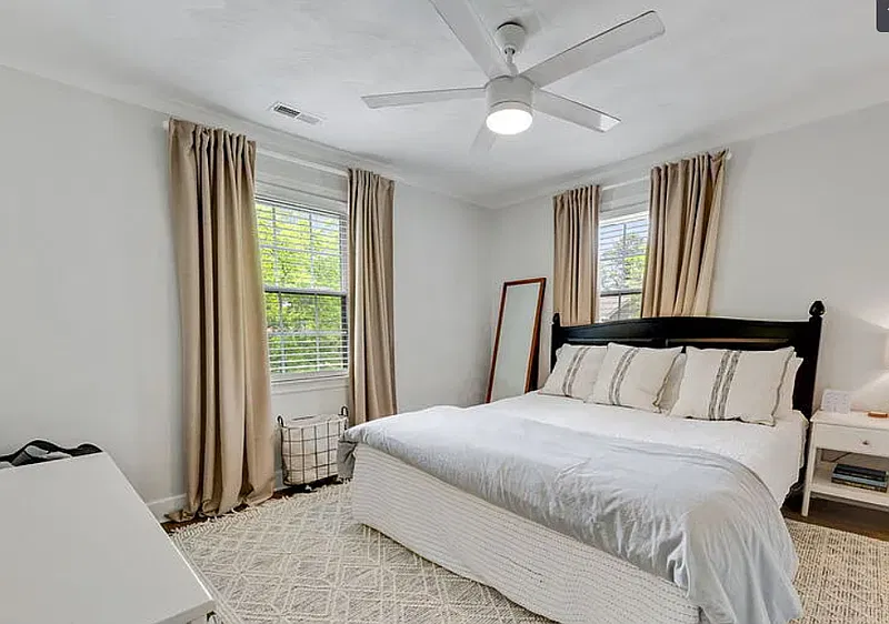 4 bed, 2.5 bath, 2000 sqft, $3,250 — Photo 3