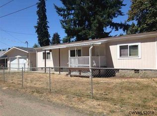 1811 Vine St, Sweet Home, OR 97386