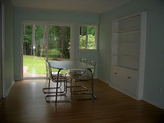 Large Formal Dining Rm