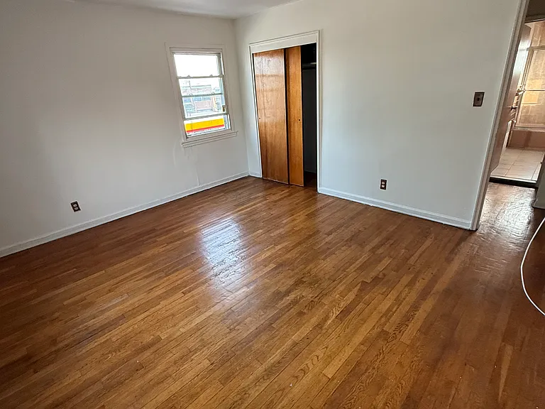87-86 188th St #2 — Photo 7