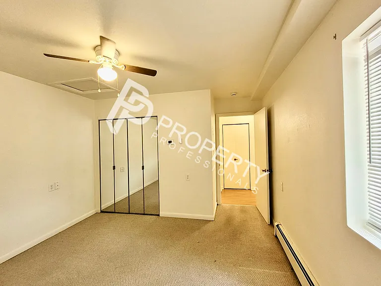 500 N Parachute Ave — Photo 7