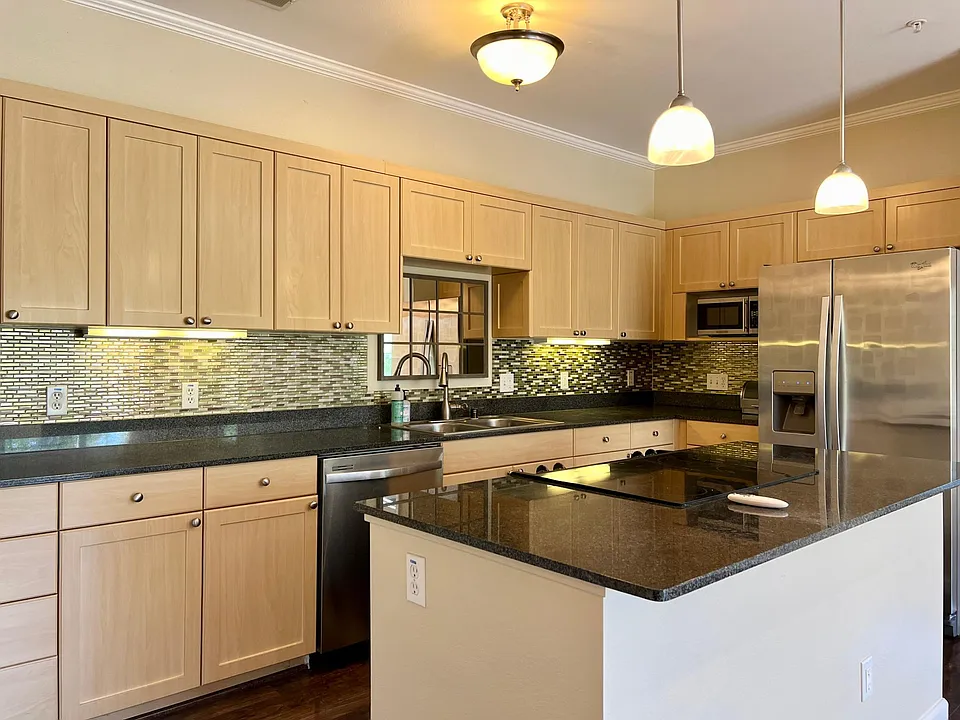 1818 Moore Blvd #254