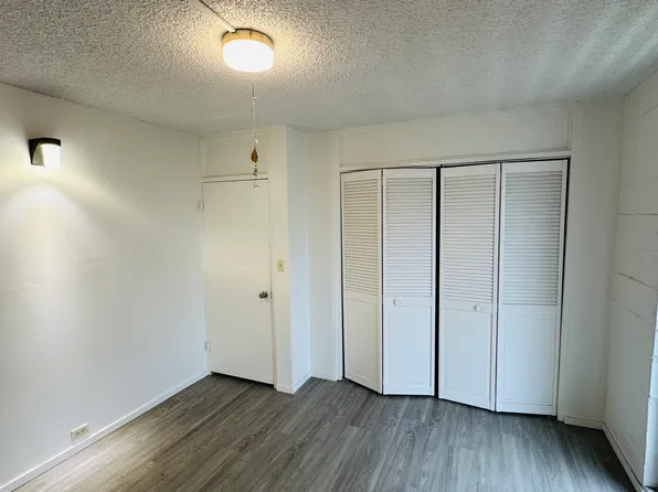 712 Kamuela Ave APT 202, Honolulu, HI 96816
