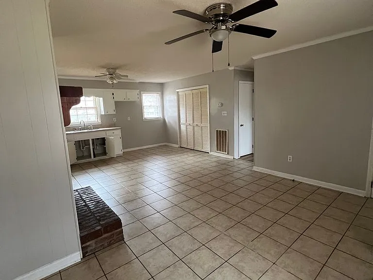545 Asbury Rd — Photo 22