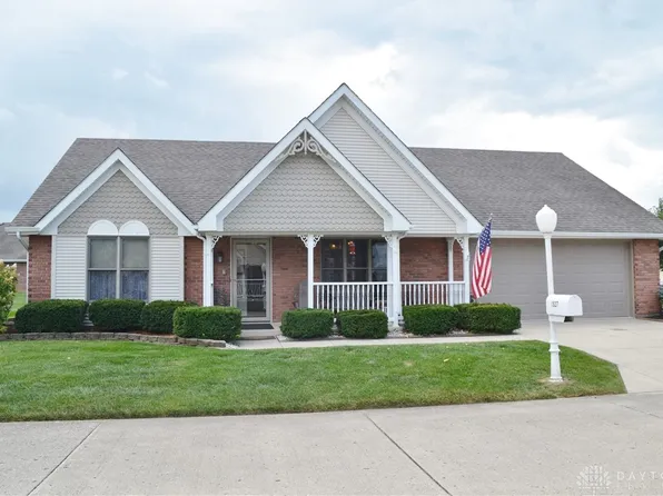1527 Oldham Dr, Springfield, OH 45503