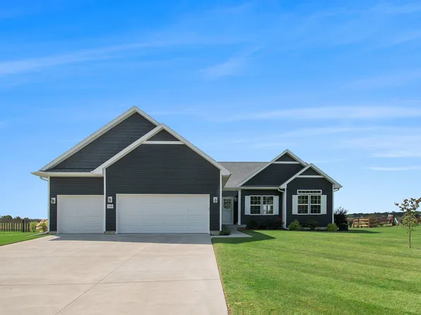 11535 Warrior Trl, Grass Lake, MI 49240