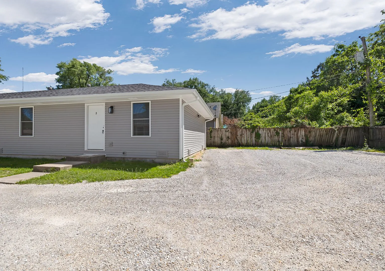 S0285-MF2-GP1 — Photo 2