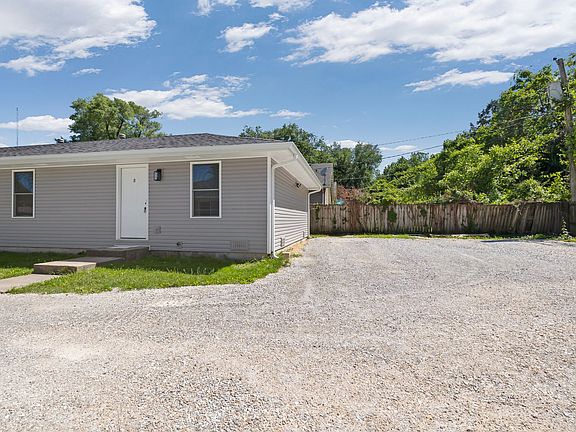 3rd image of 1649 N Patterson Ave #B