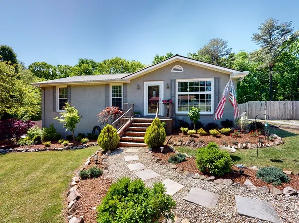 4220 Moss Hill Dr, Nunnelly, TN 37137