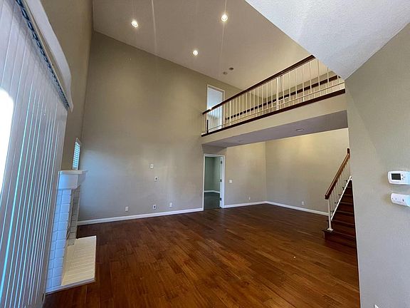 3rd image of 1612 Brougham Pl
