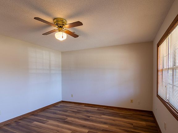 3rd image of 123 Charlotte Ave APT B