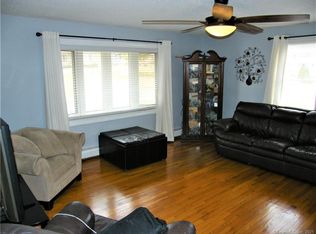 31 Castle View Dr, Chester, CT 06412