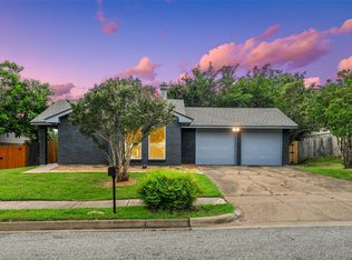 6464 Highview Ter, Watauga, TX 76148