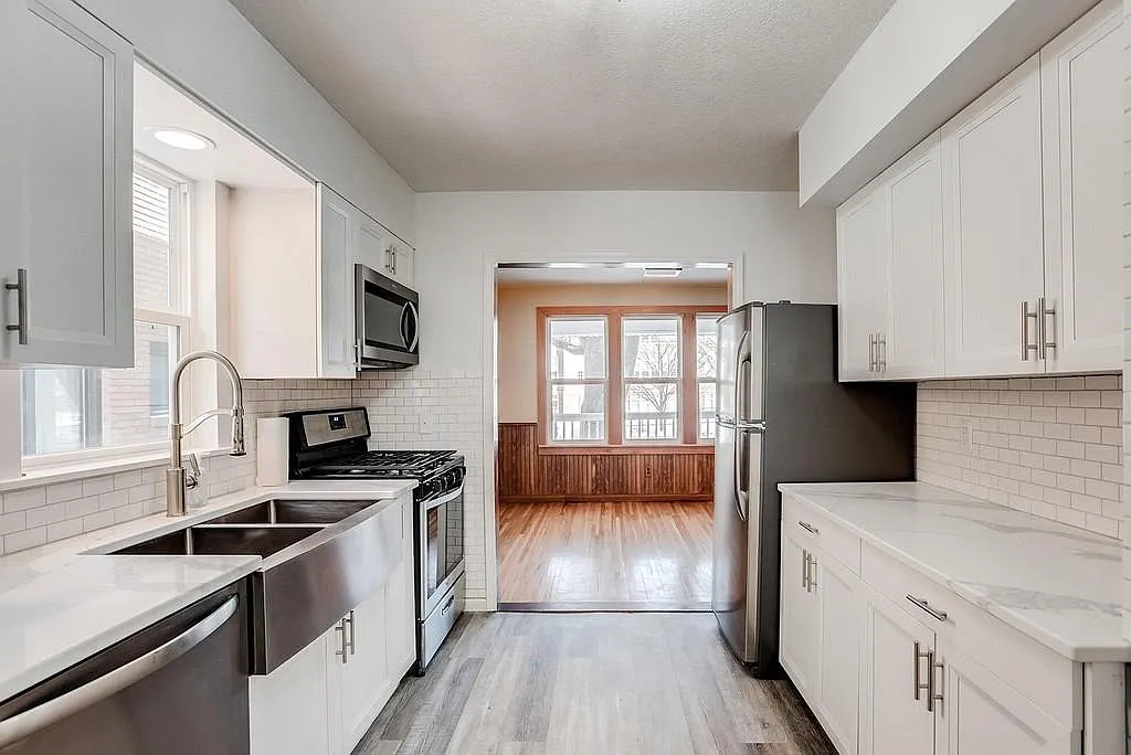 6 bed, $4,200 — Photo 4