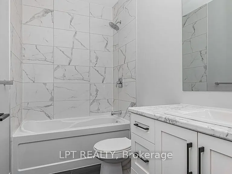 826 Namur St — Photo 14