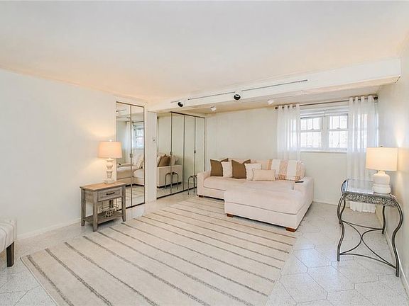 3rd image of 4093 Bedford Ave