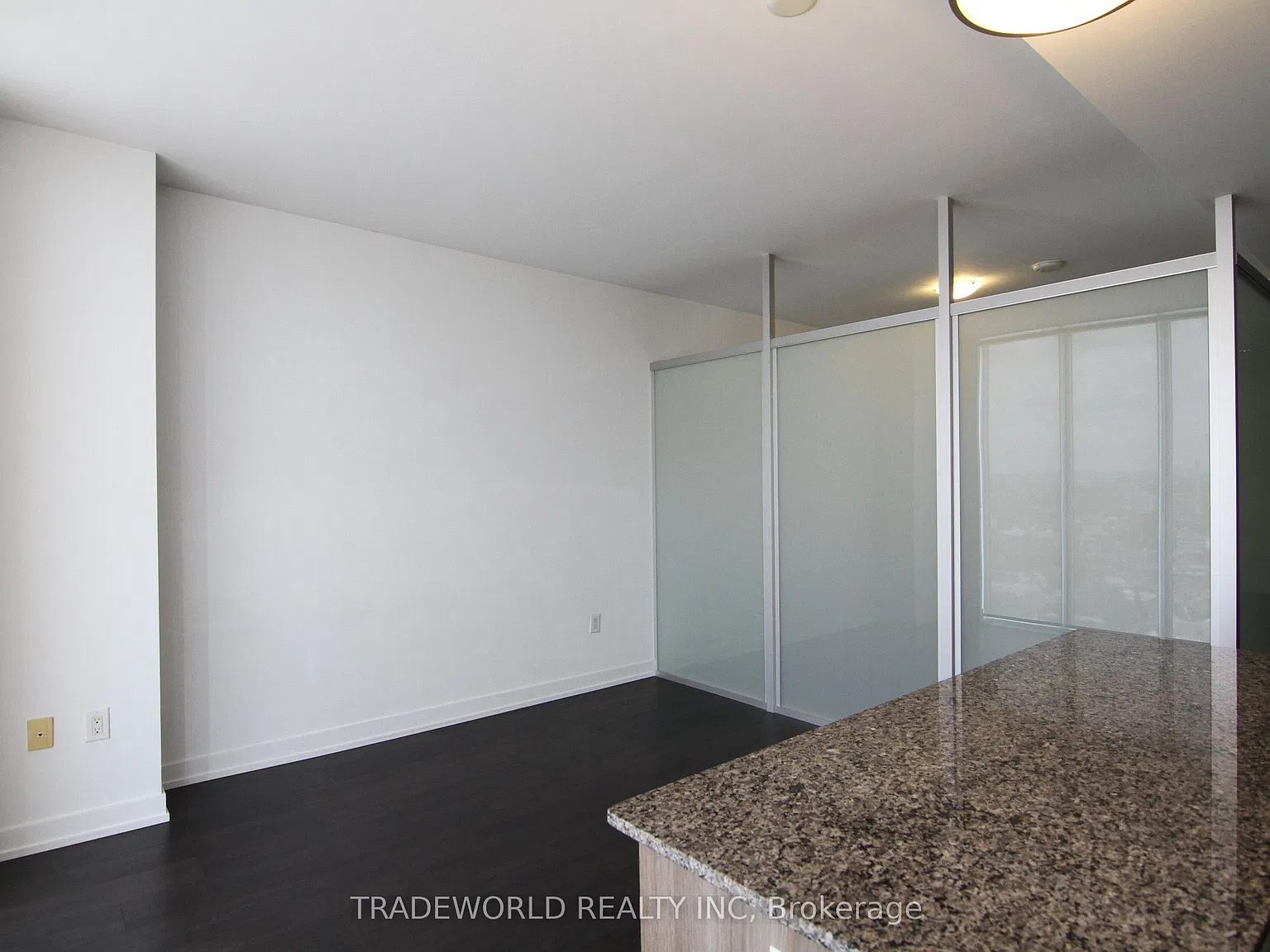 1 bed, $1,300 — Photo 3