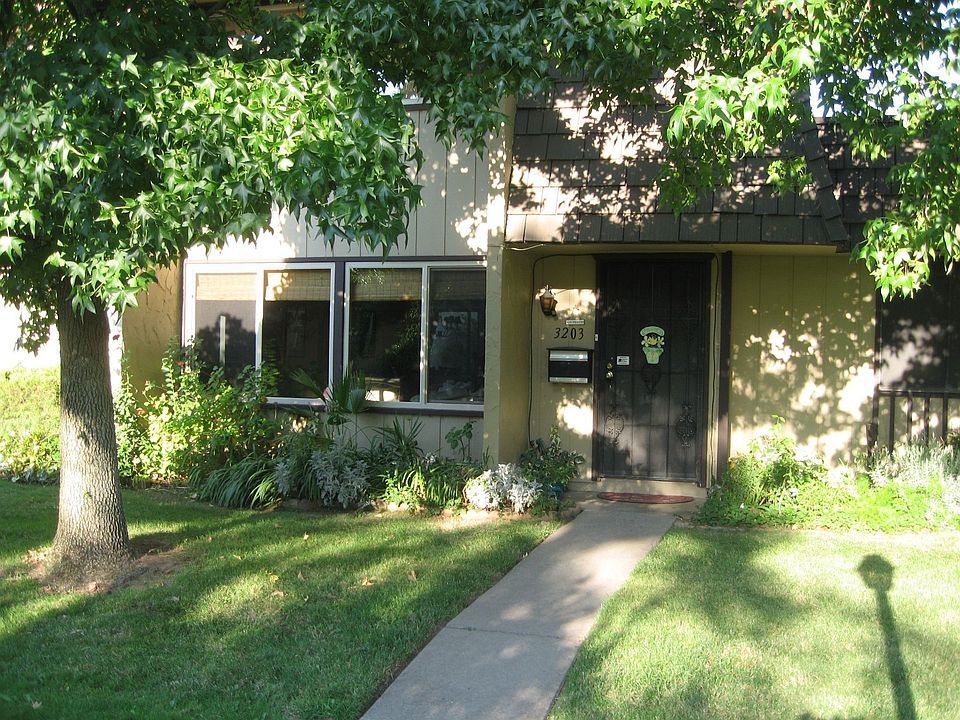 3203 Casitas Bonito