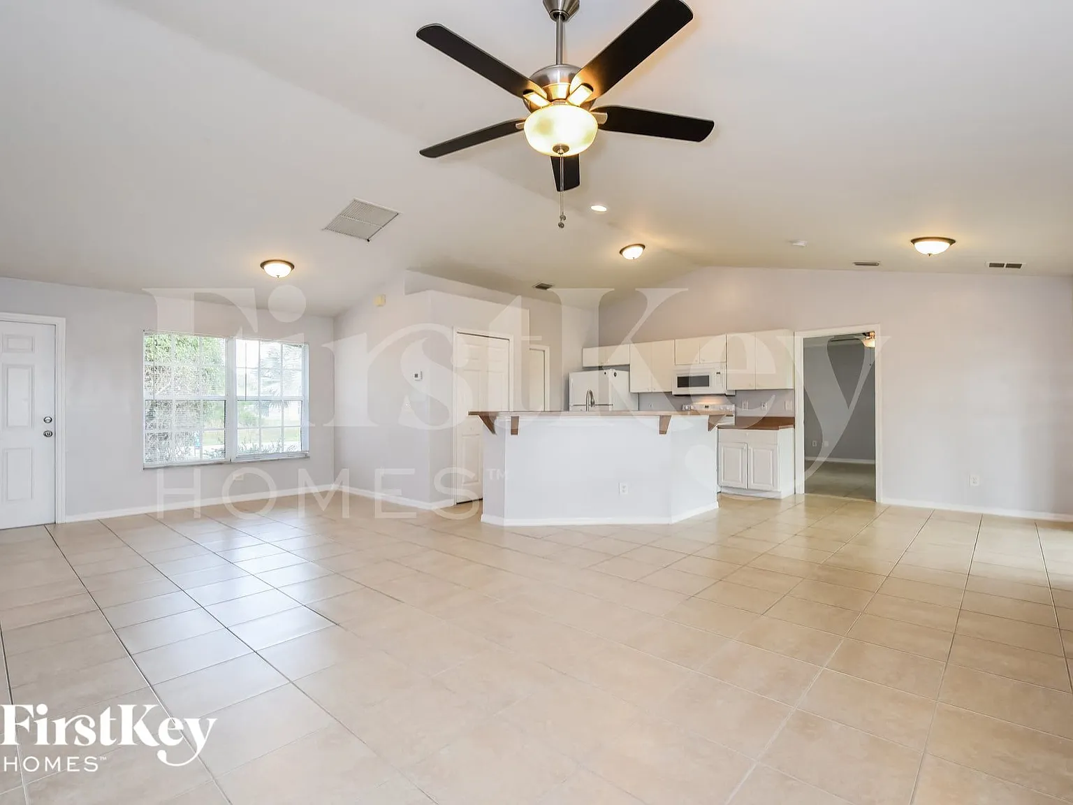3 bed, 2.0 bath, 1404 sqft, $1,775 — Photo 4