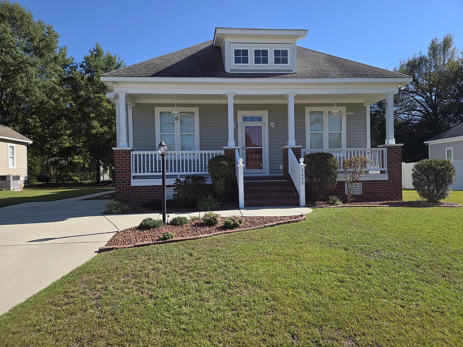 3 bed, 1521 sqft, $2,000 — Photo 1