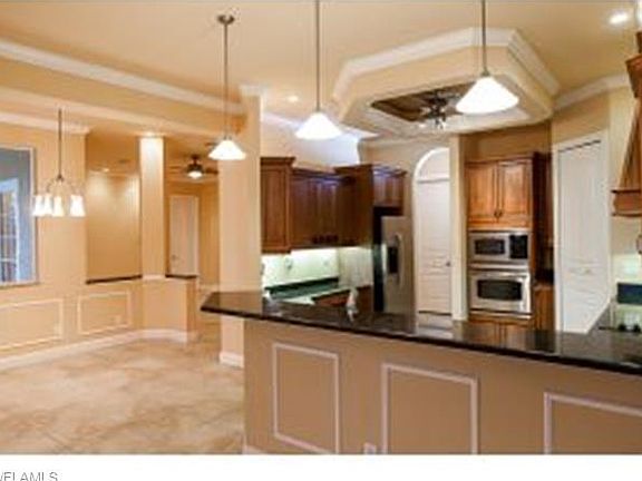3rd image of 323 S Heathwood Dr