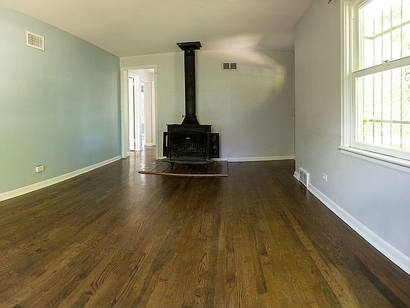 Living Room - Fireplace