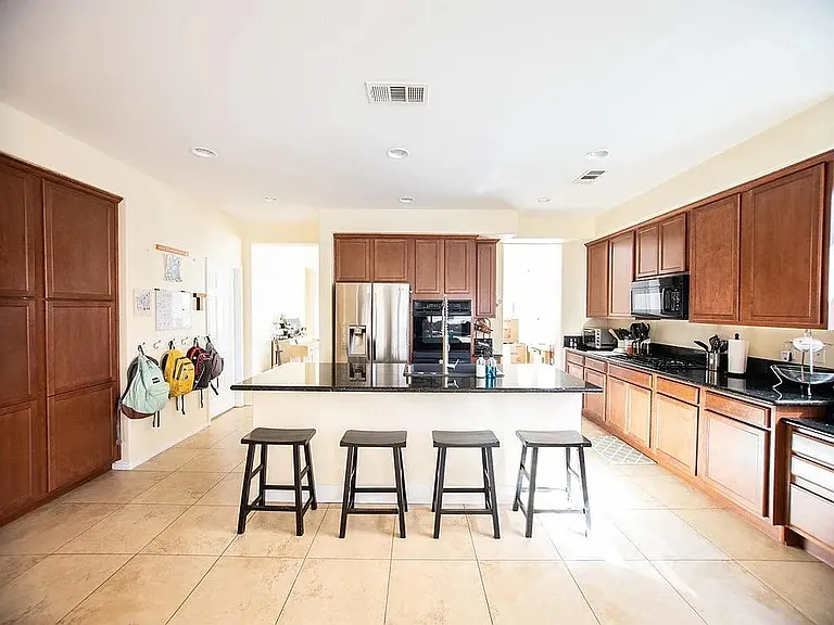 37491 Mersey St — Photo 13